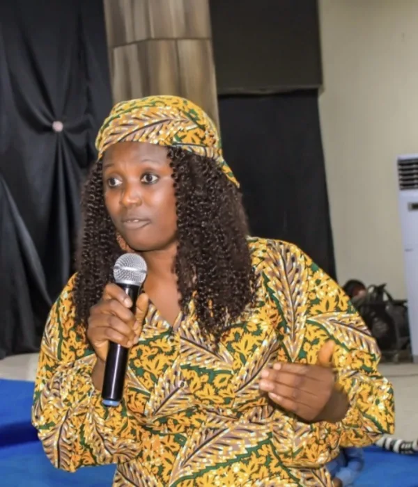 Roseline Mwuese Vaatsar